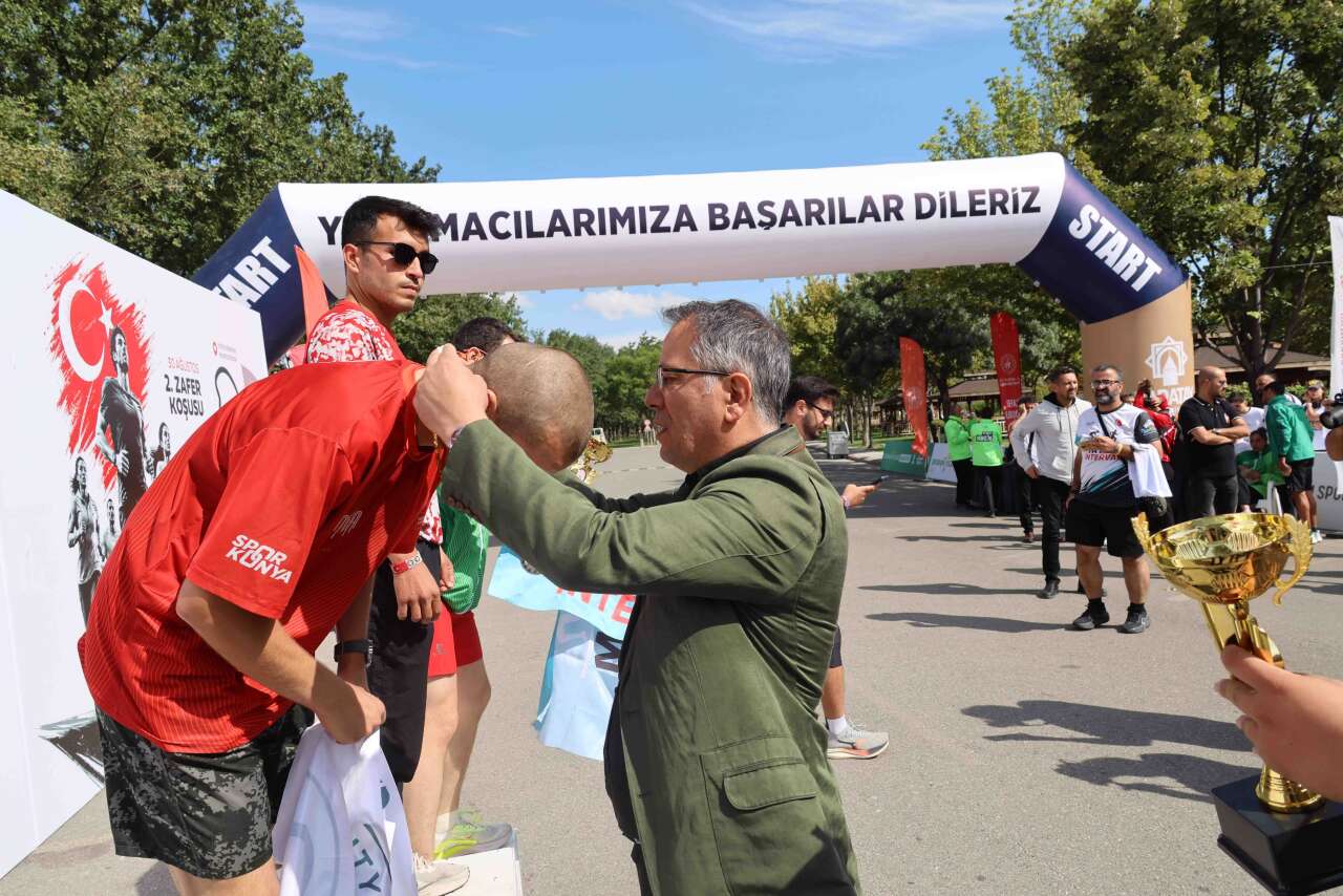 Karatay’da Zafer Koşusu tamamlandı! İşte kürsüye çıkan isimler 17